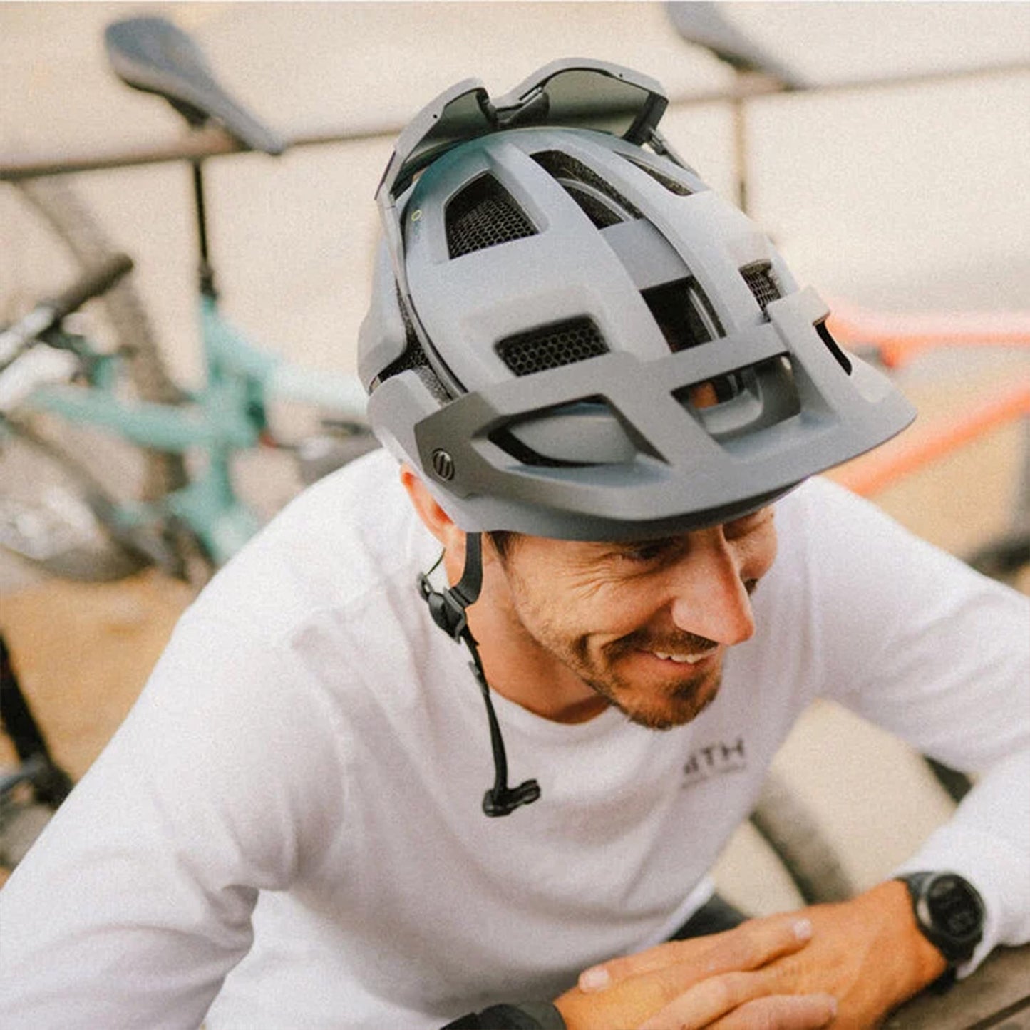 Smith Forefront 3 Mips Radhelm 2025