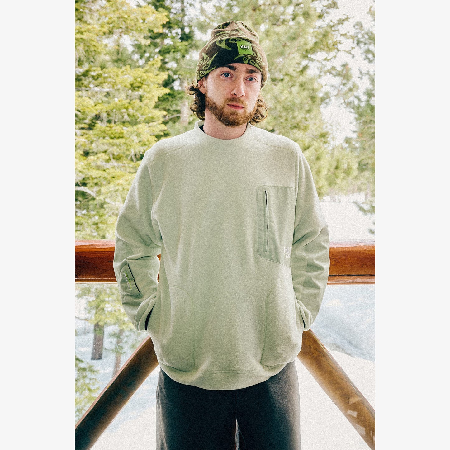 686 HUF Fleece Crewneck Midlayer 2026