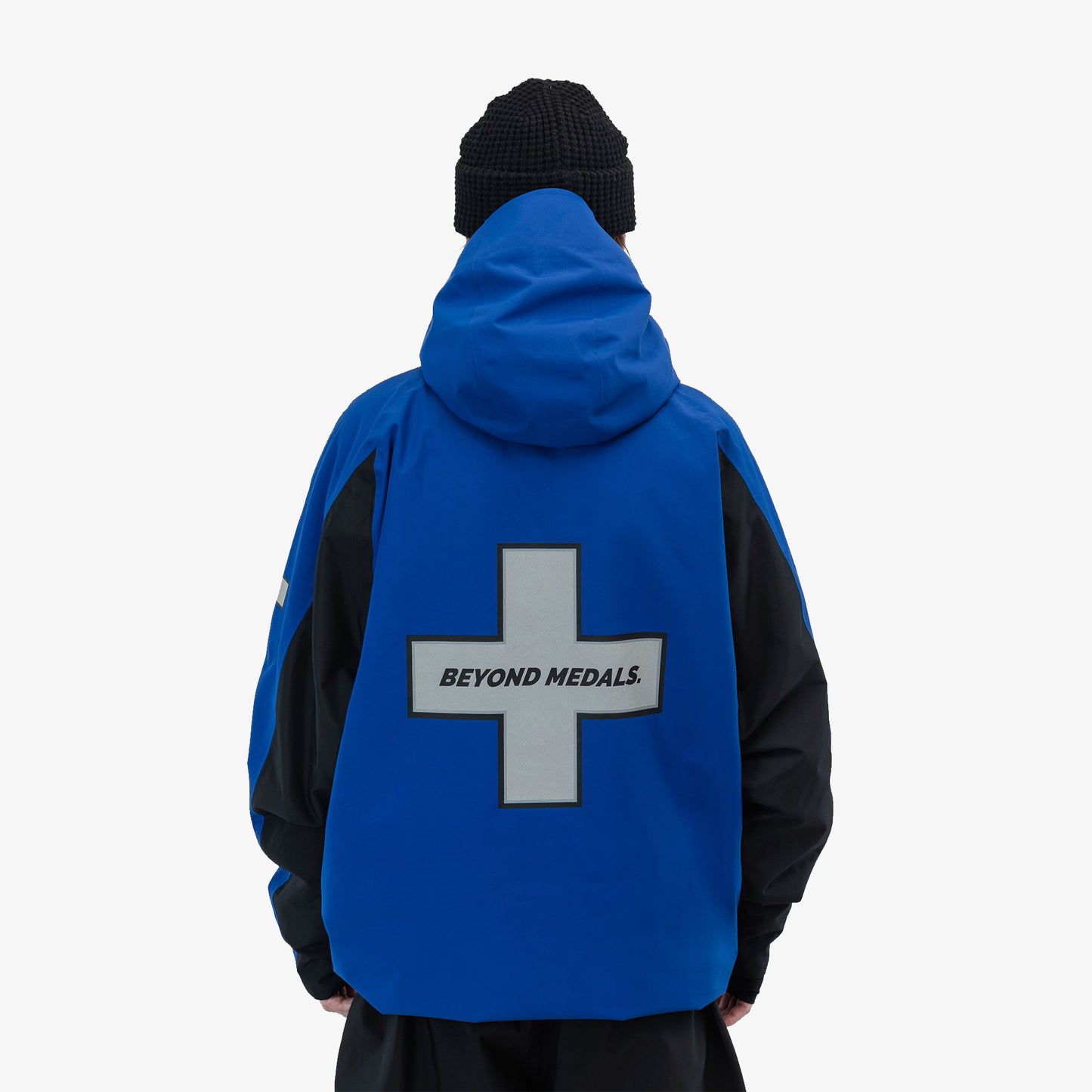 Beyond Medals Retro Anorak 2L 2026