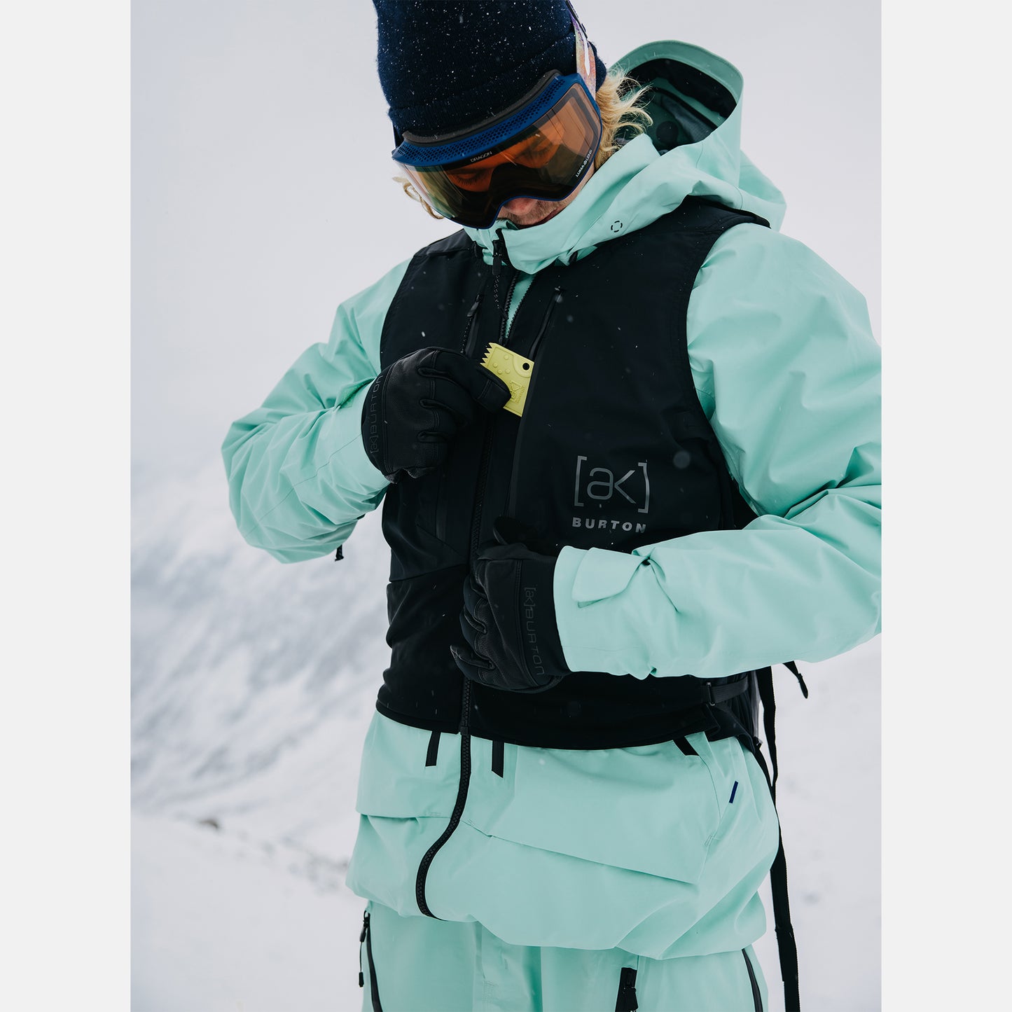 Burton AK Dispatcher Vest Pack 2026