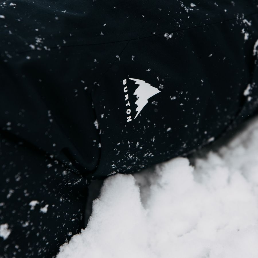 Snowboard Tasche in Schnee