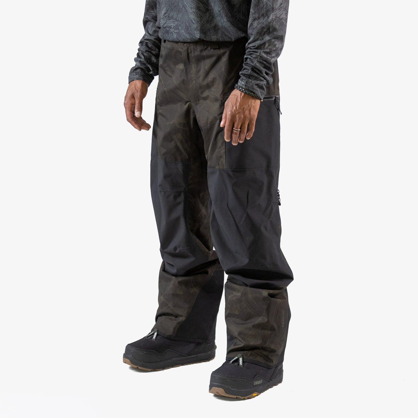 Jones Mountain Surf Black Camo Hose 2022/23