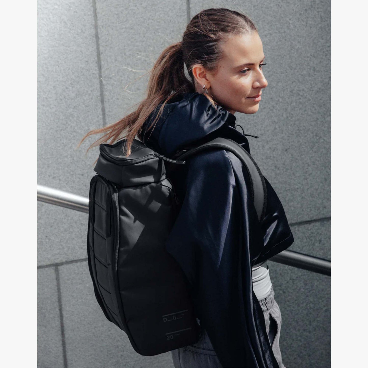DB Journey Hugger Backpack 20L Black Out