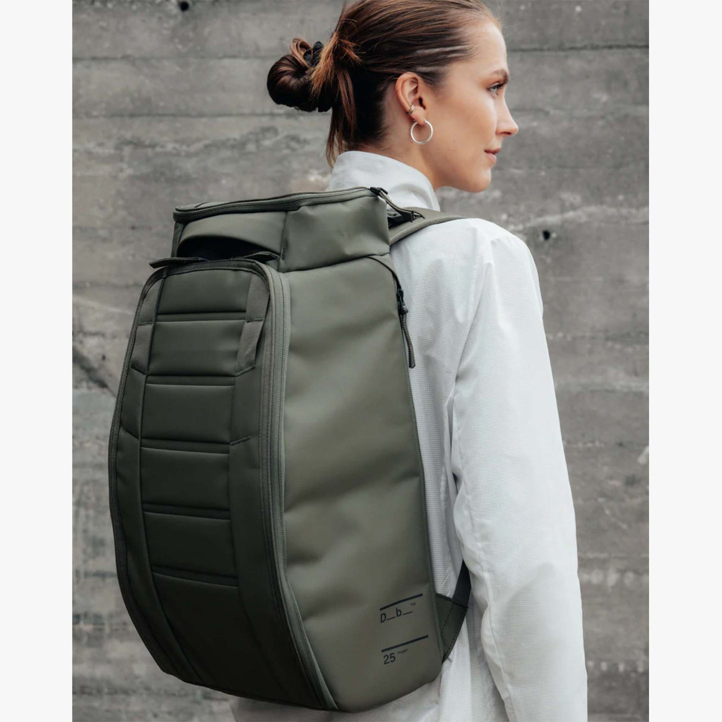 DB Journey Hugger Backpack 25L Moss Green