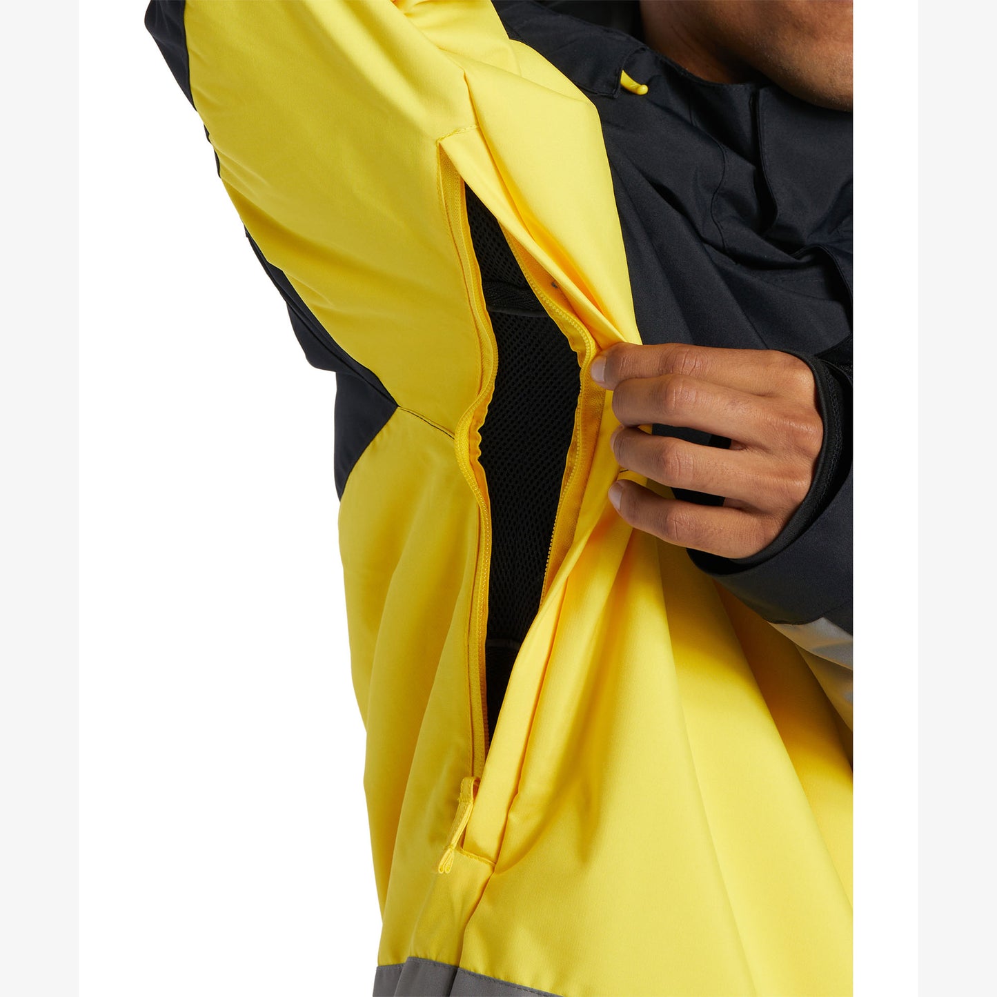 DC Defy Jacke 2024