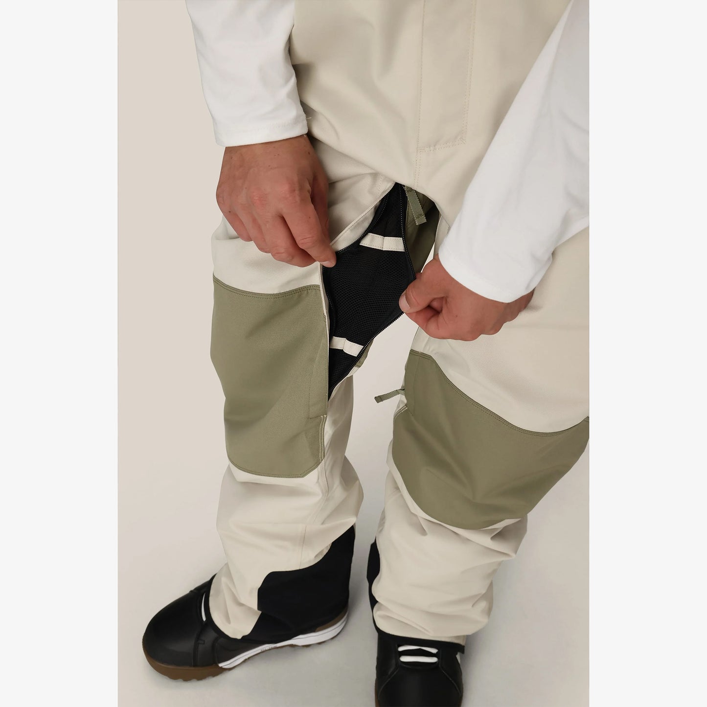 686 20k Hot Lap Insulated BIB Latzhose 2026