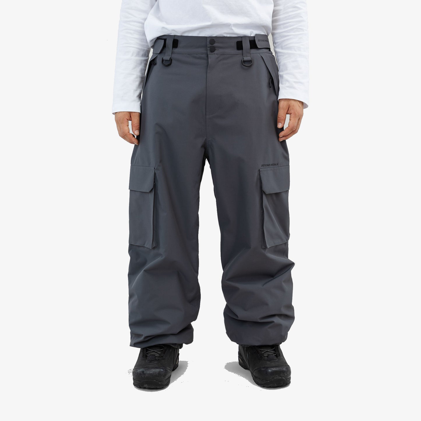 Beyond Medals Cargo Hose 2L 2026