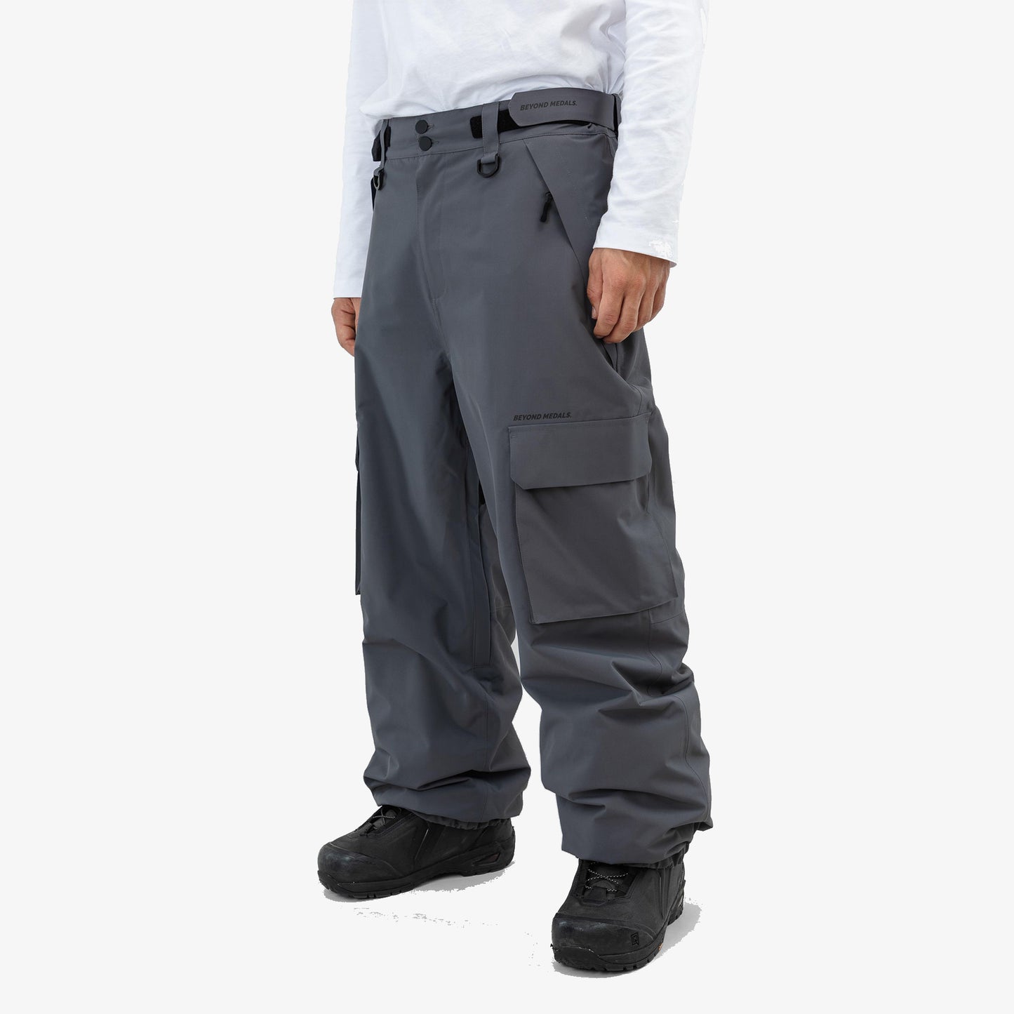 Beyond Medals Cargo Hose 2L 2026