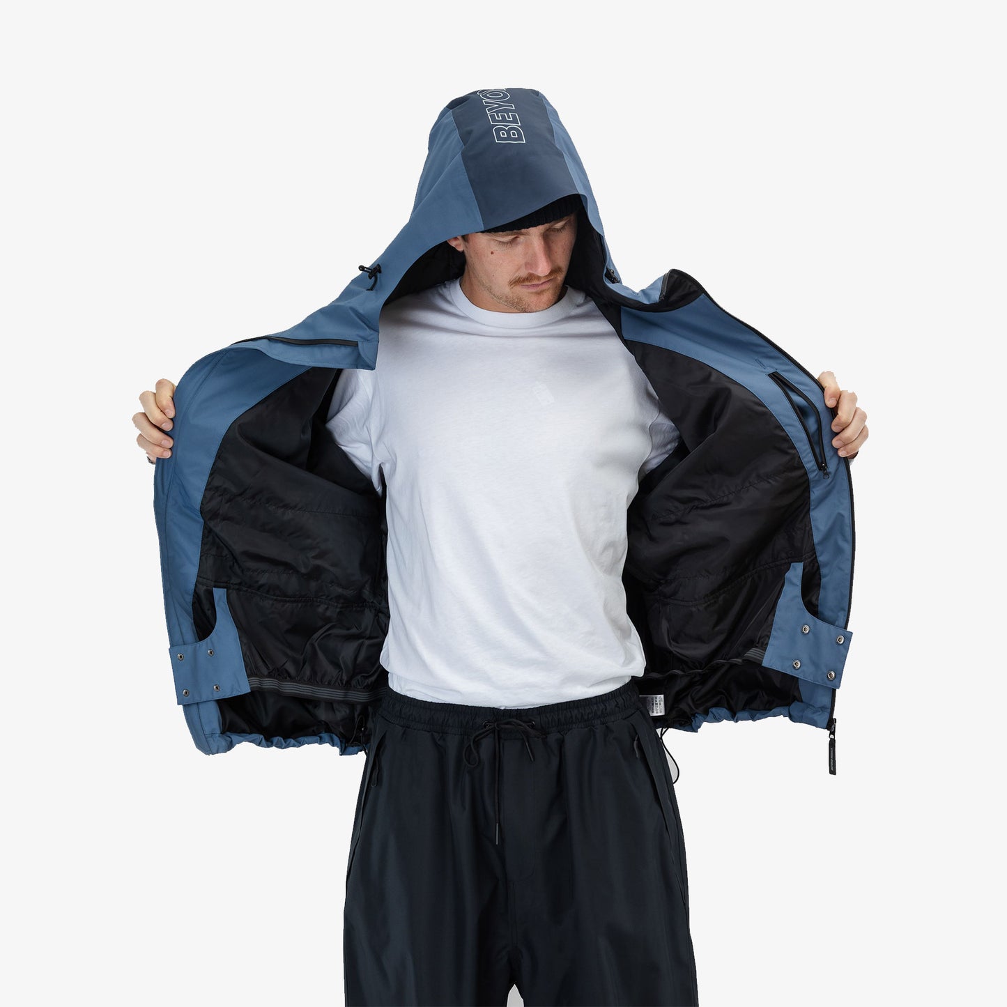 Beyond Medals Nostalgia Jacke 2L 2026