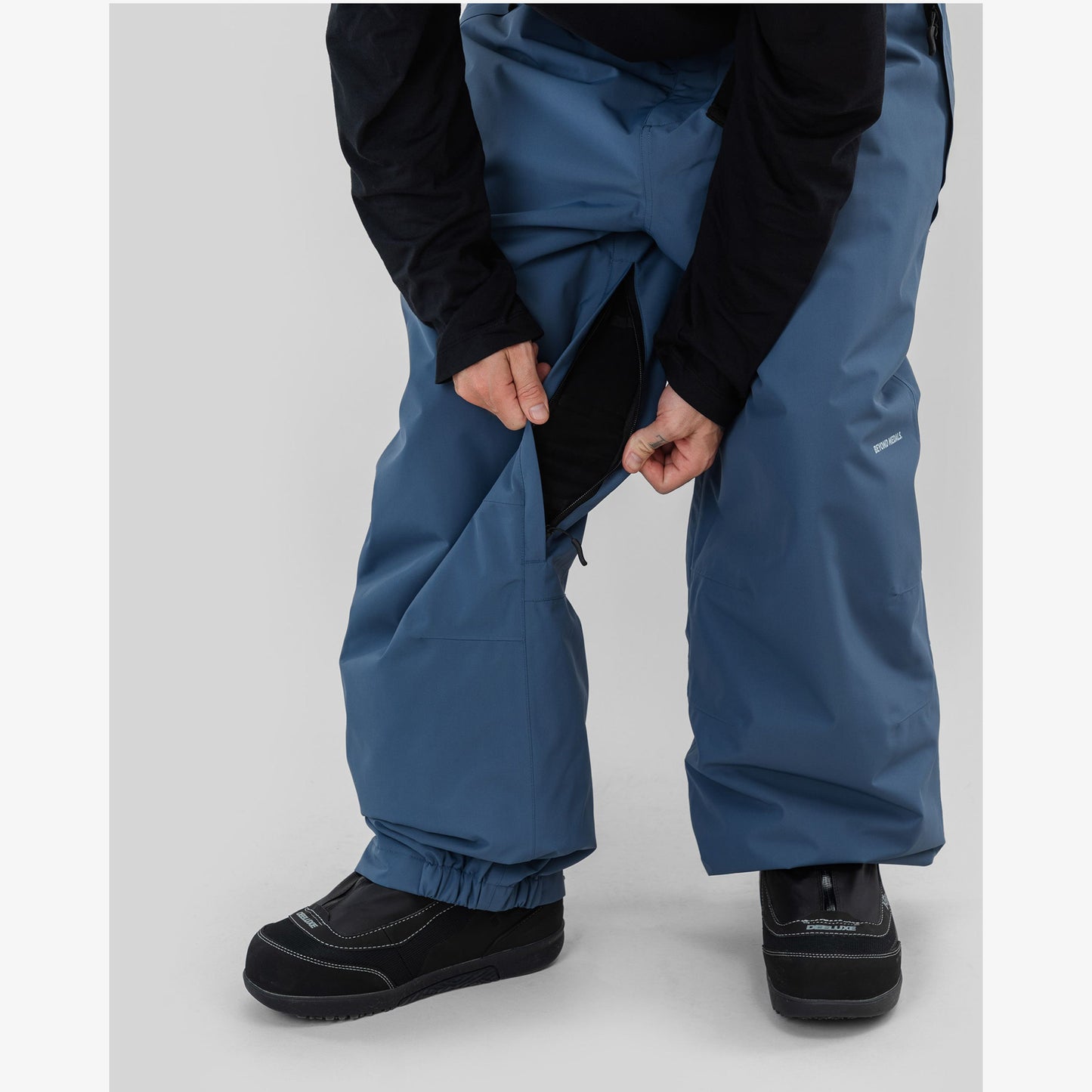 Beyond Medals Nostalgia Pants 2L 2026