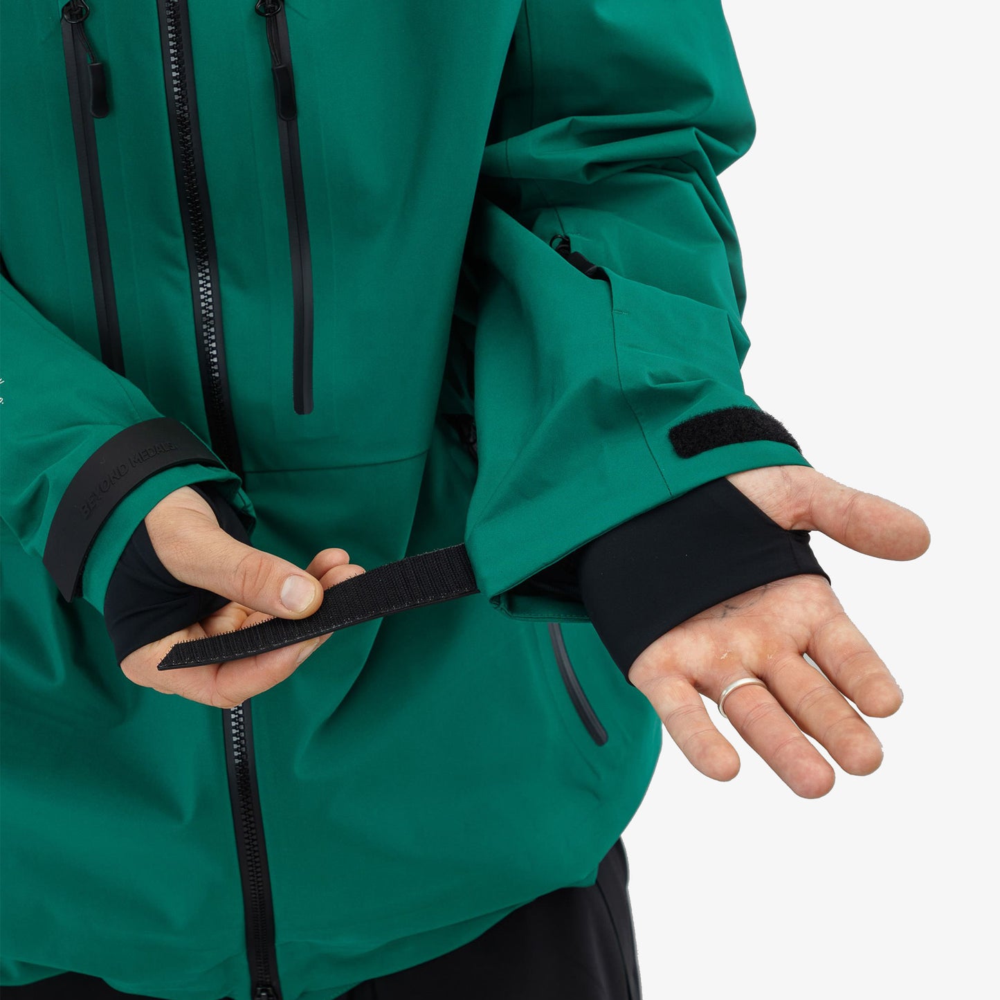 Beyond Medals Pro Tech Jacke 2026