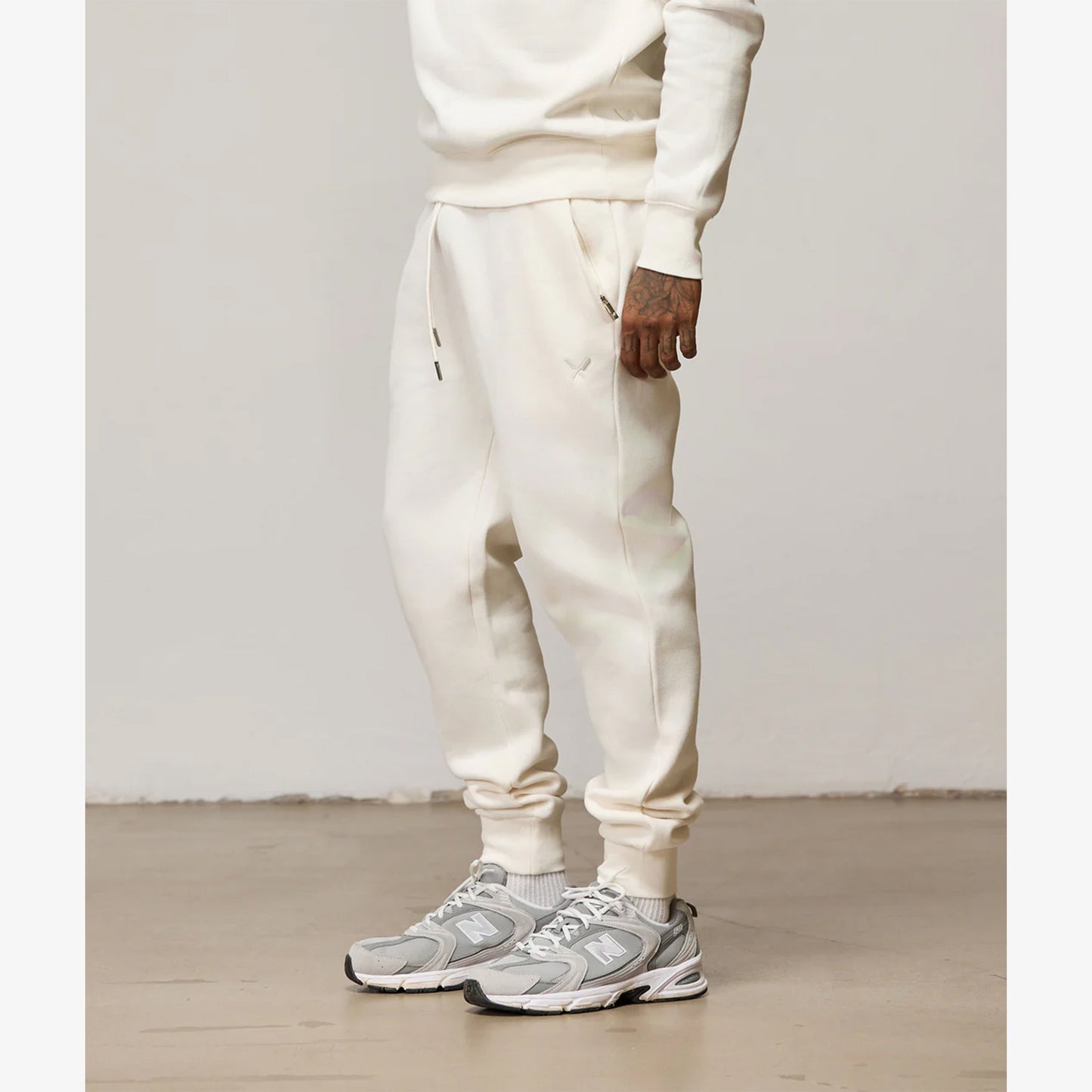 Distorted People Cozy Classic Sweatpants