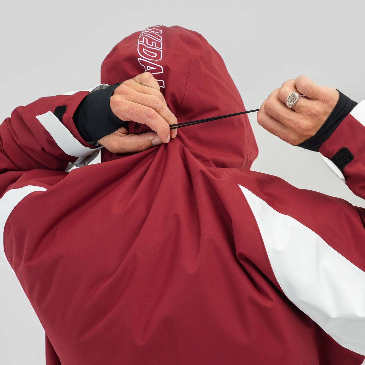 Beyond Medals Nostalgia Jacket 2L Snowboardjacke 2027
