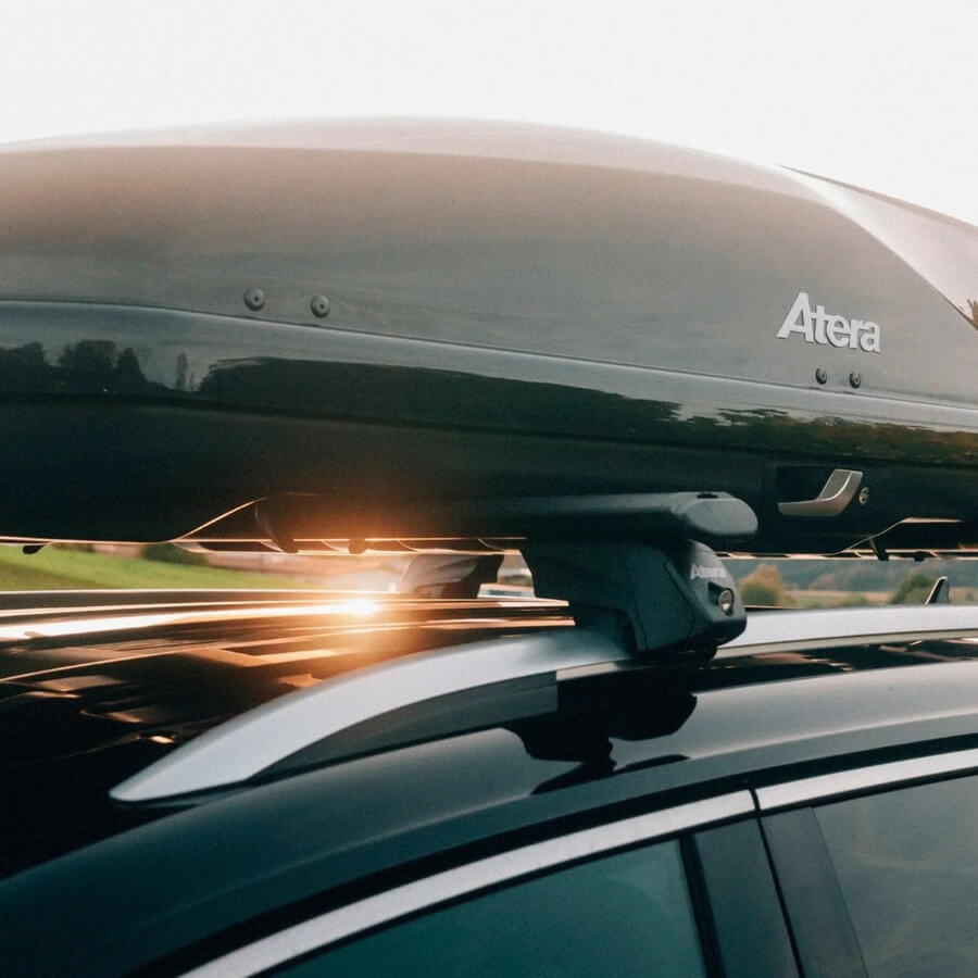 Dachbox von Atera auf einem Autodach