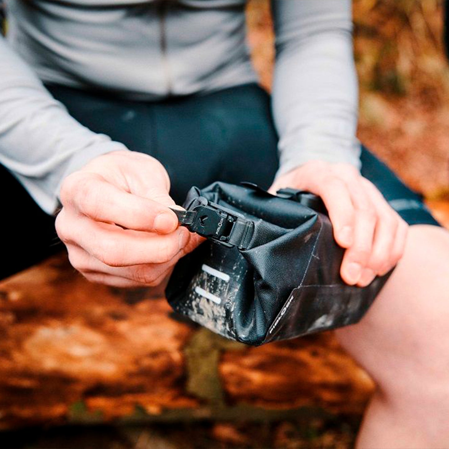 Fidlock Pinclip M + Base Satteltasche