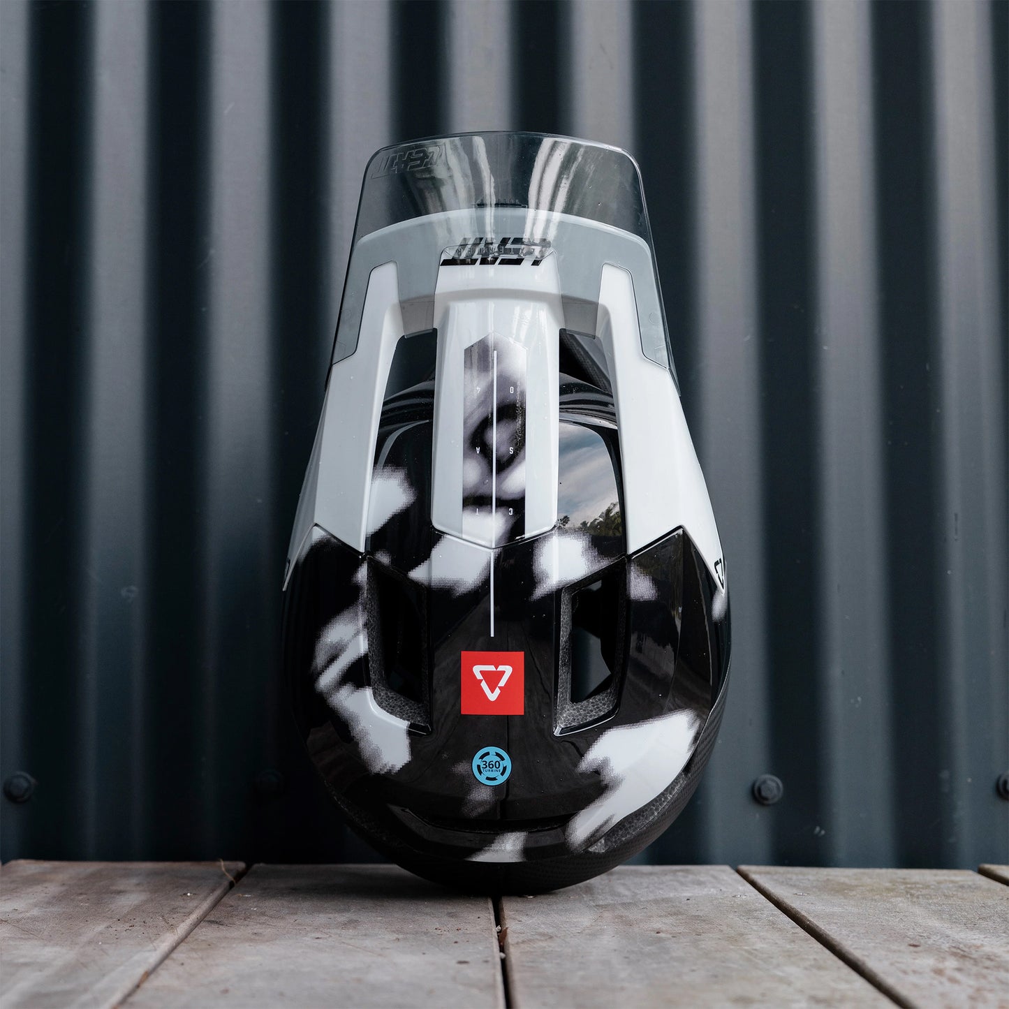 LEATT MTB Gravity 5.0 Fahrradhelm