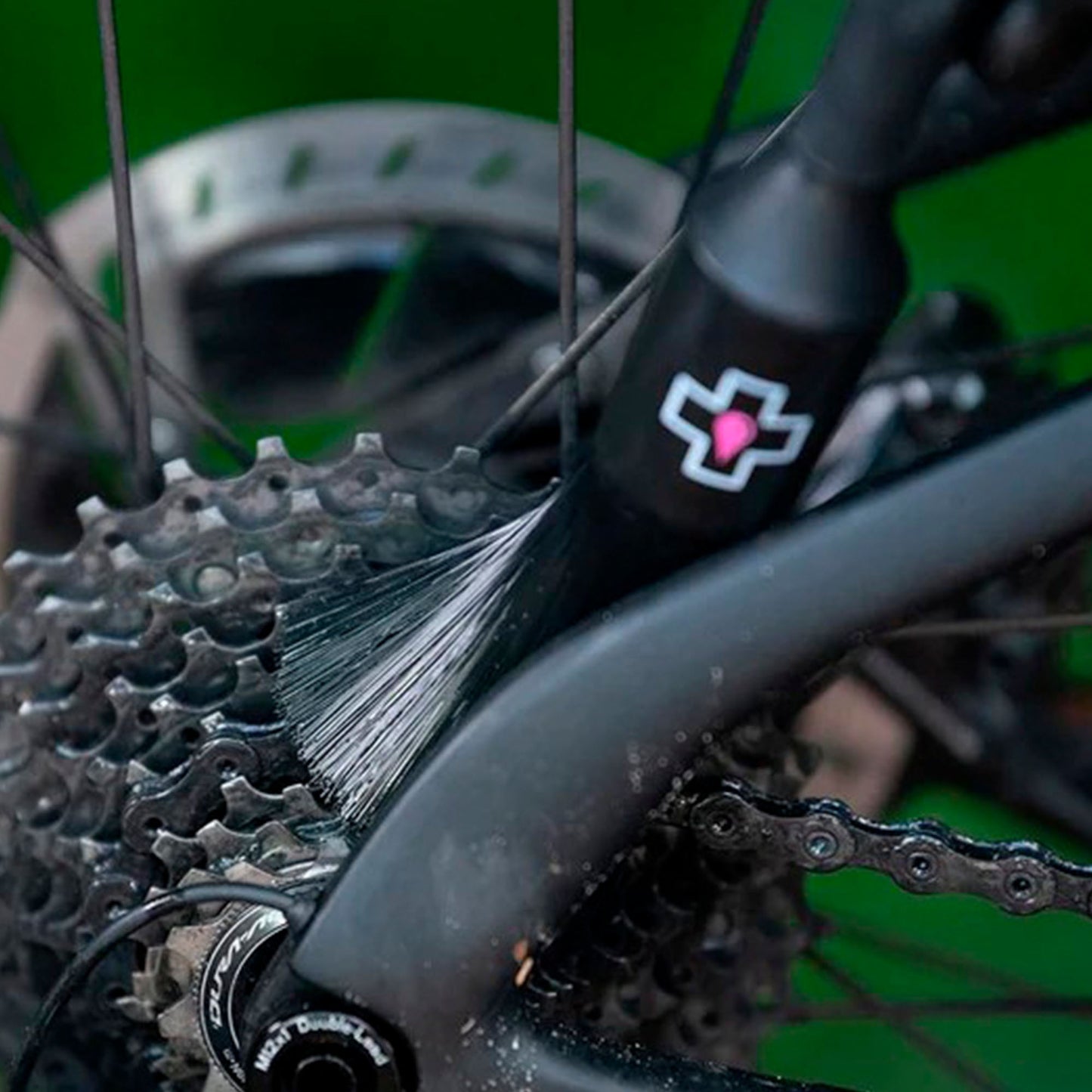Muc Off Drivetrain Bürste zum Fahrradantrieb