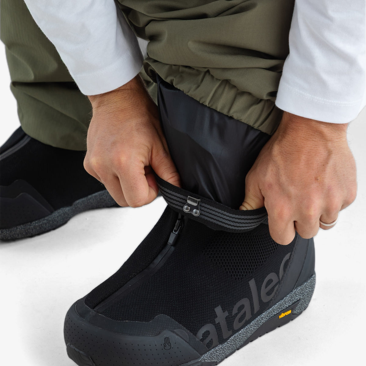 Beyond Medals Cargo Pants 2L Ripstop Snowboardhose 2027
