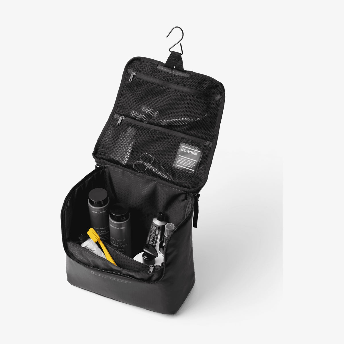 Db Essential Washbag M 2027
