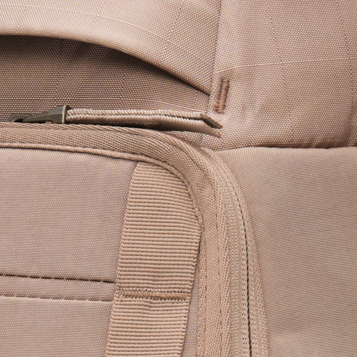 Db Hugger Backpack 25L 2027