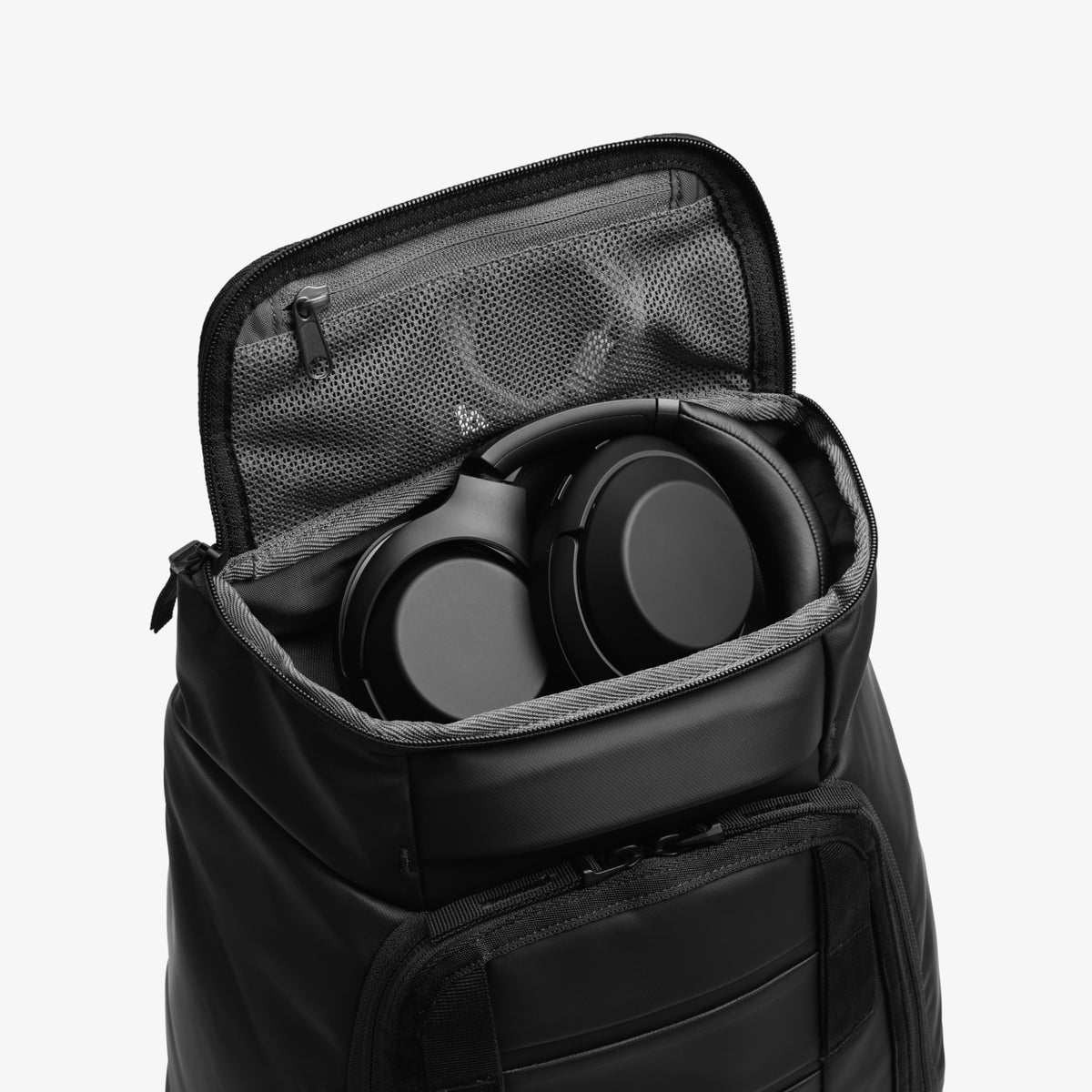 Db Hugger Backpack 25L 2027
